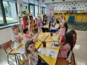Aventura Emoțiilor și secretul hidratării corecte la "Ape Curate Asumate"